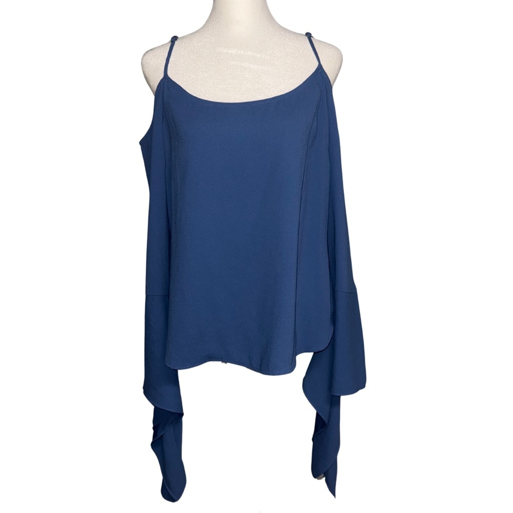 5️⃣BCBGMAXAZRIA Blue Asymmetrical Cold Shoulder Top Women’s Medium